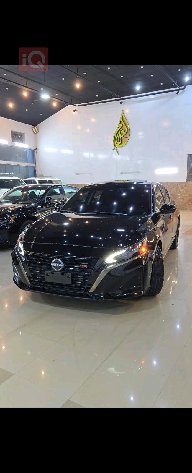 نيسان ألتيما